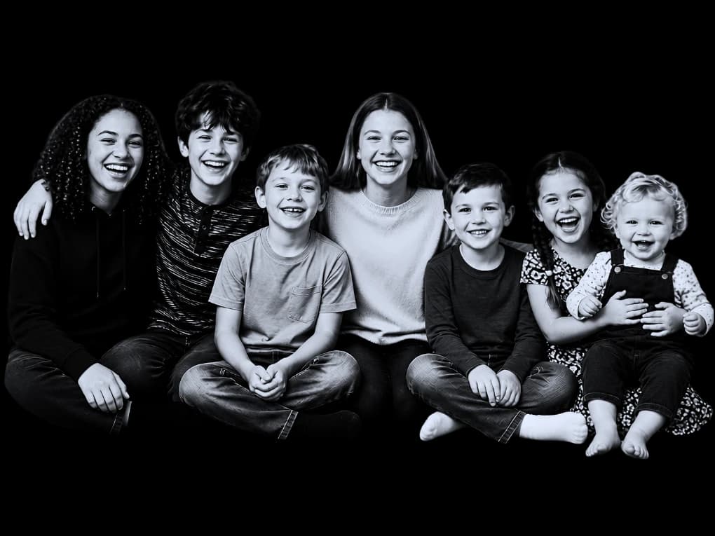Niños y adolescentes de Nativo by The Globe, academia de inglés y escuela infantil en Granada